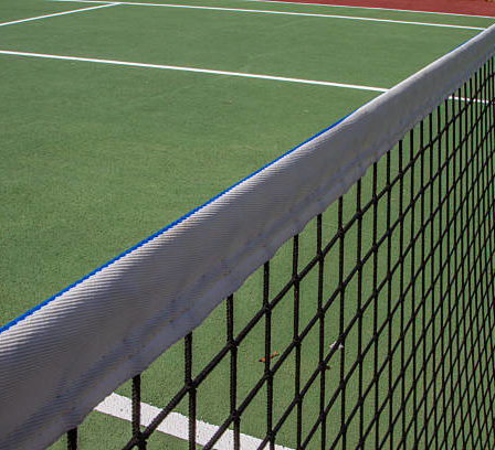 Construction d'un terrain de tennis en gazon synthétique à Antibes